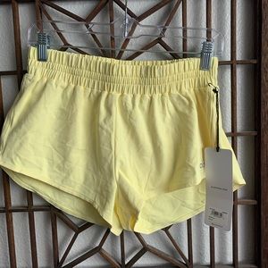 NWT ALO Yoga shorts
